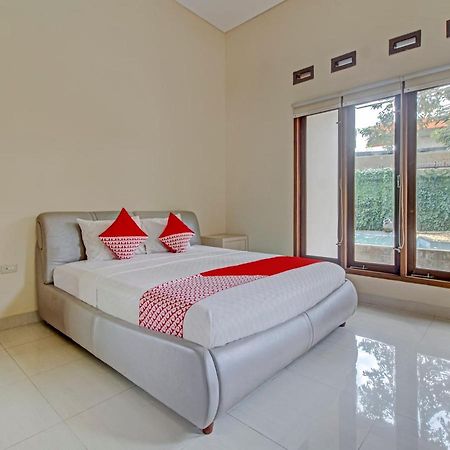 Oyo 89997 Hotel Bumi Kedaton Waterpark Bandar Lampung Exterior foto