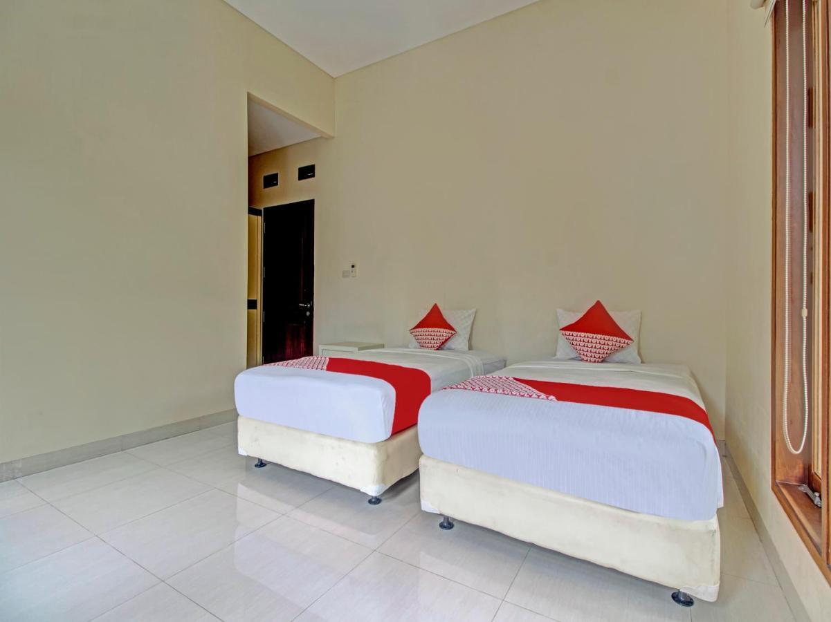 Oyo 89997 Hotel Bumi Kedaton Waterpark Bandar Lampung Exterior foto